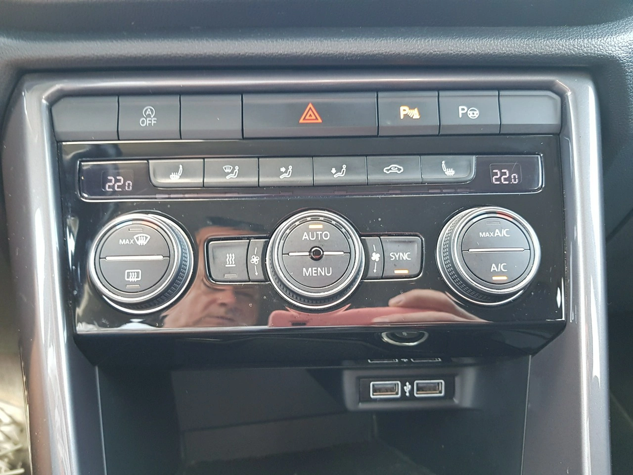 Volkswagen T-Roc - Zdjęcie 19
