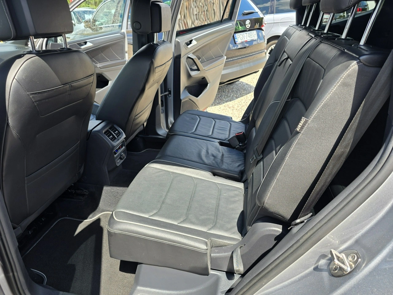 Volkswagen Tiguan Allspace - Zdjęcie 32