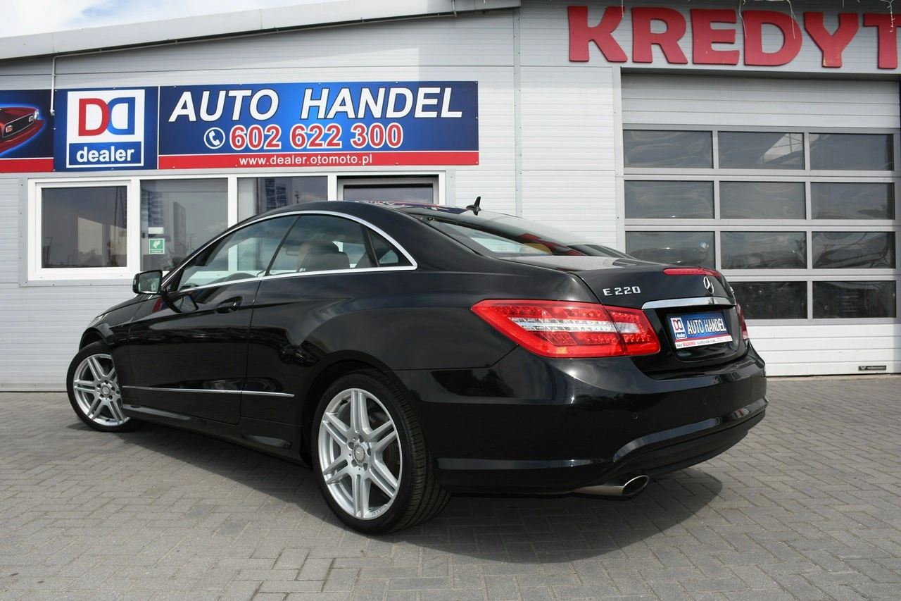 Mercedes E 220 - Zdjęcie 10