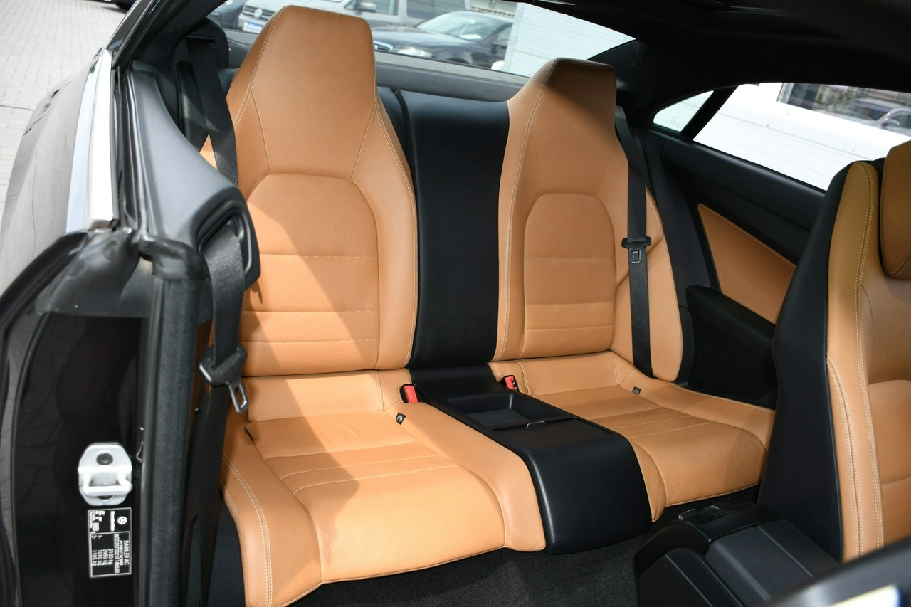 Mercedes E 220 - Zdjęcie 30