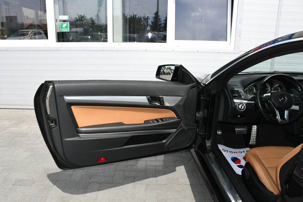 Mercedes E 220 - Zdjęcie 34