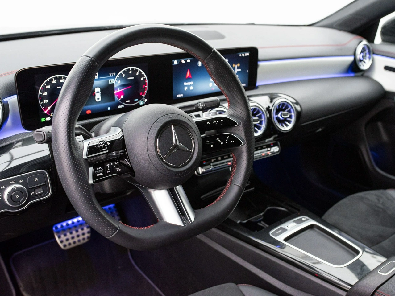Mercedes CLA 200 - Zdjęcie 5