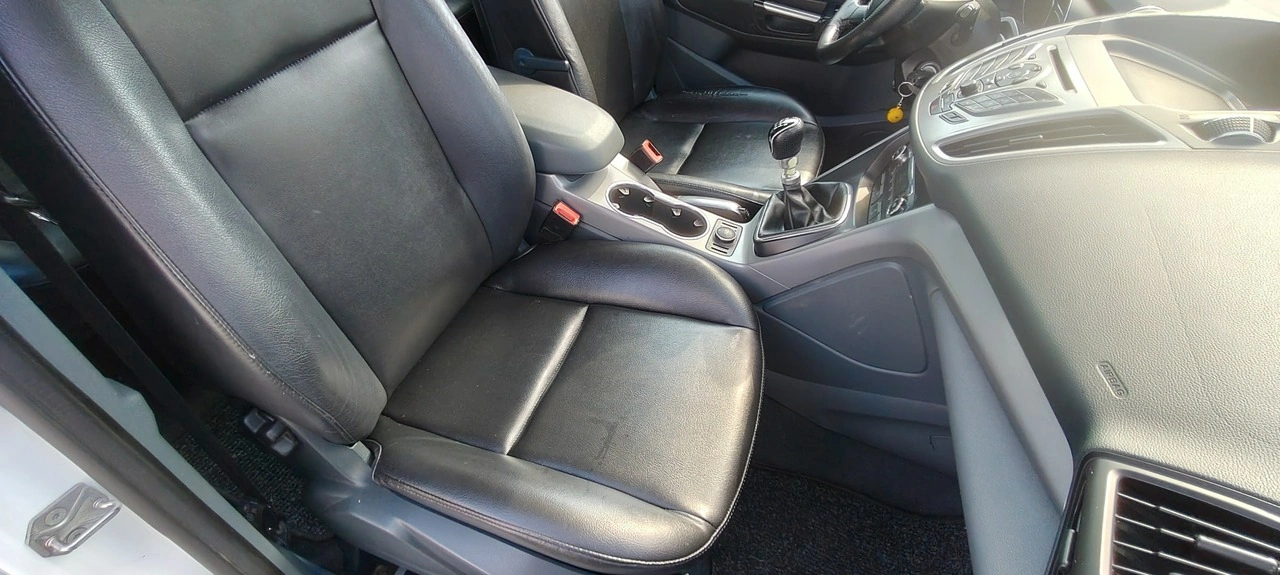 Ford C-MAX - Zdjęcie 11