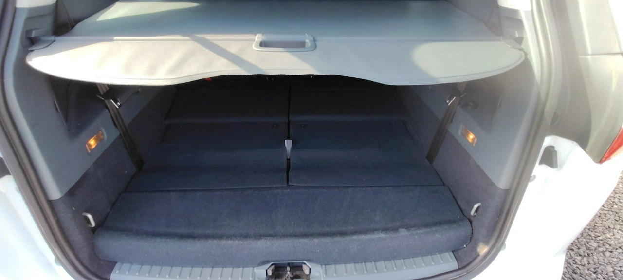 Ford C-MAX - Zdjęcie 14