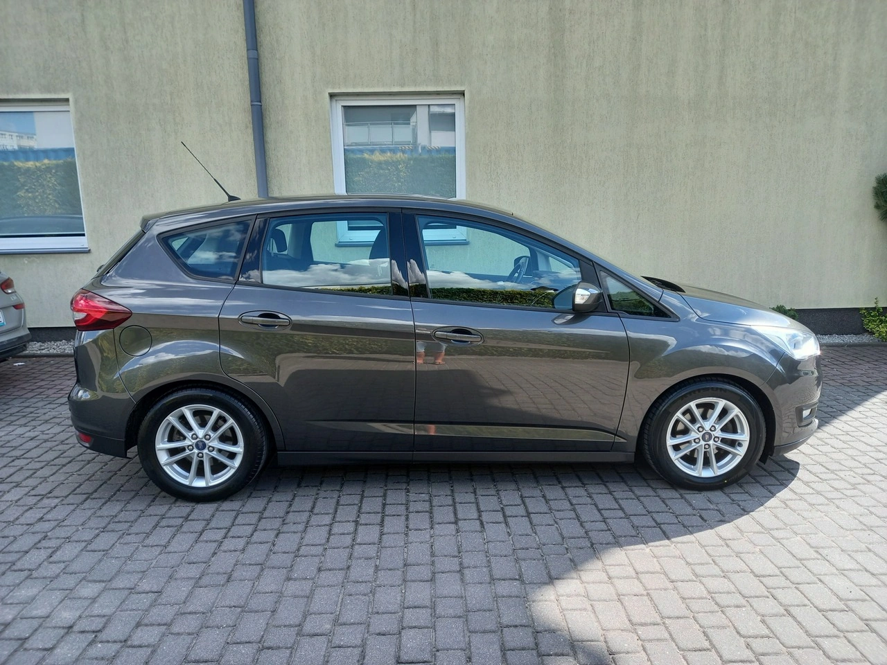 Ford C-MAX - Zdjęcie 9