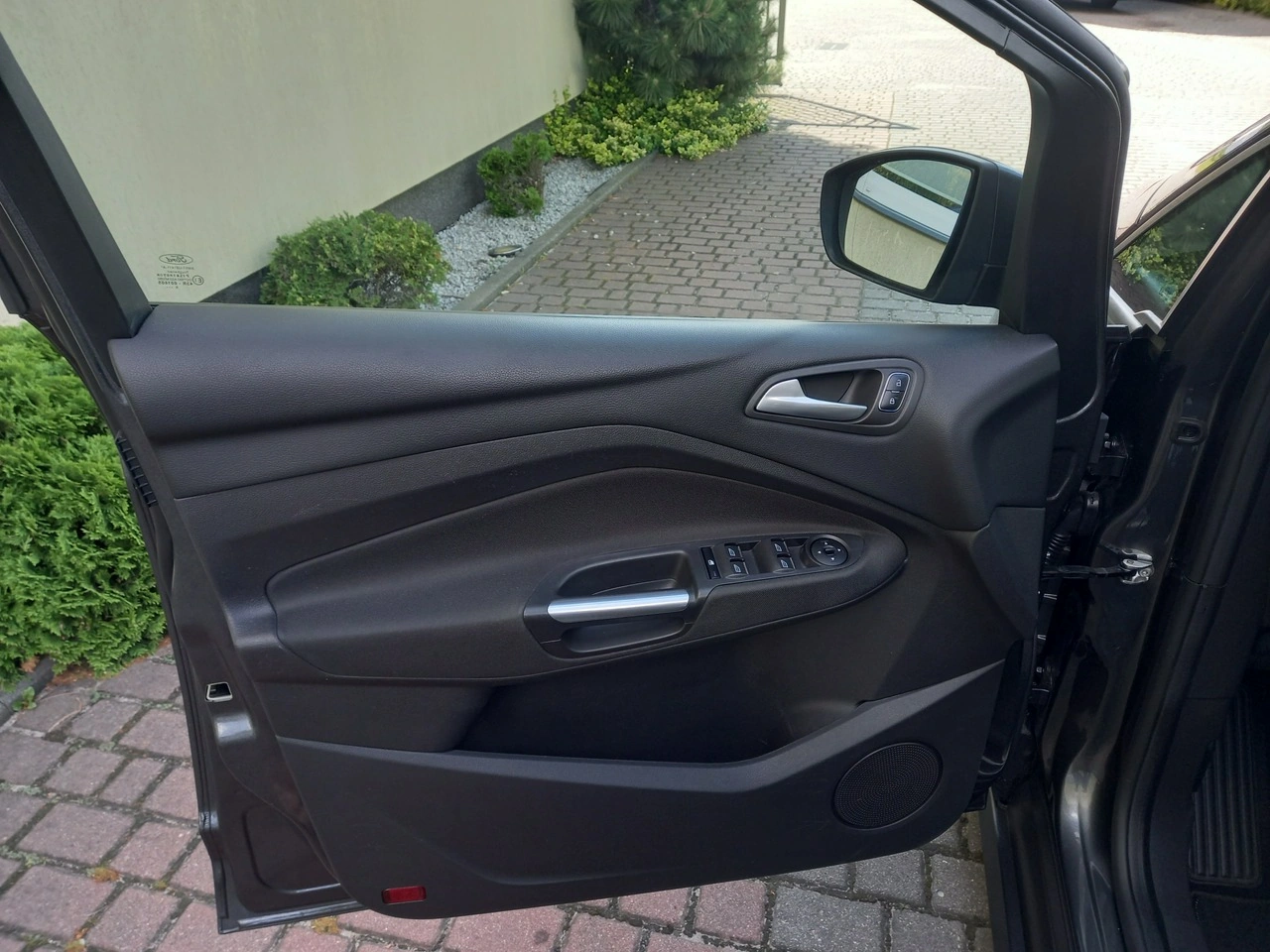 Ford C-MAX - Zdjęcie 25