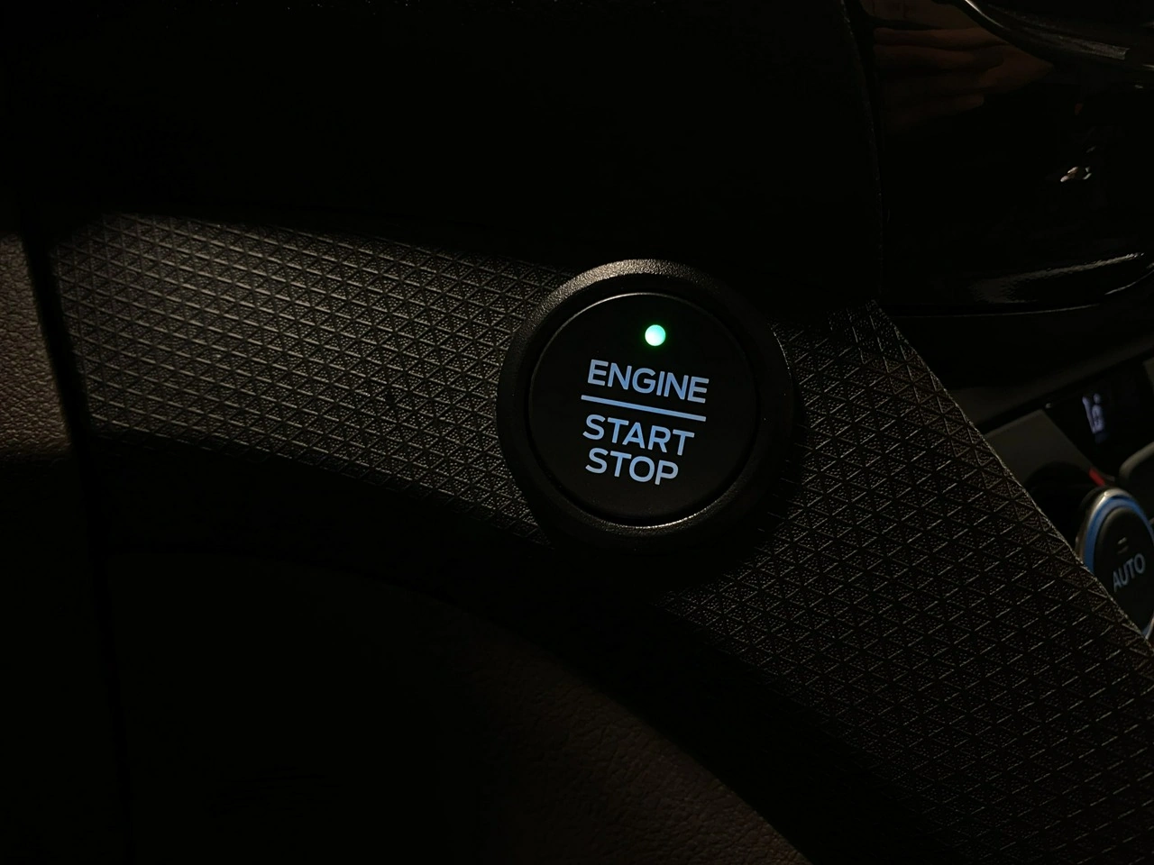 Ford Grand Tourneo Connect - Zdjęcie 24
