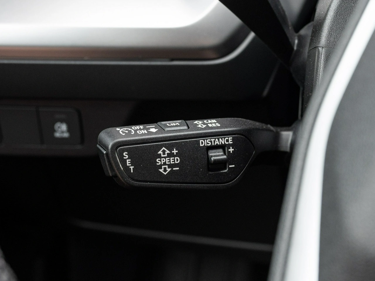 Audi Q4 e-tron - Zdjęcie 14