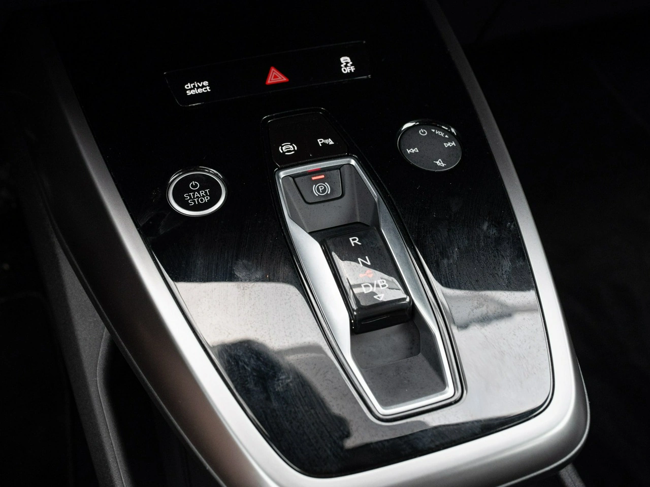 Audi Q4 e-tron - Zdjęcie 15