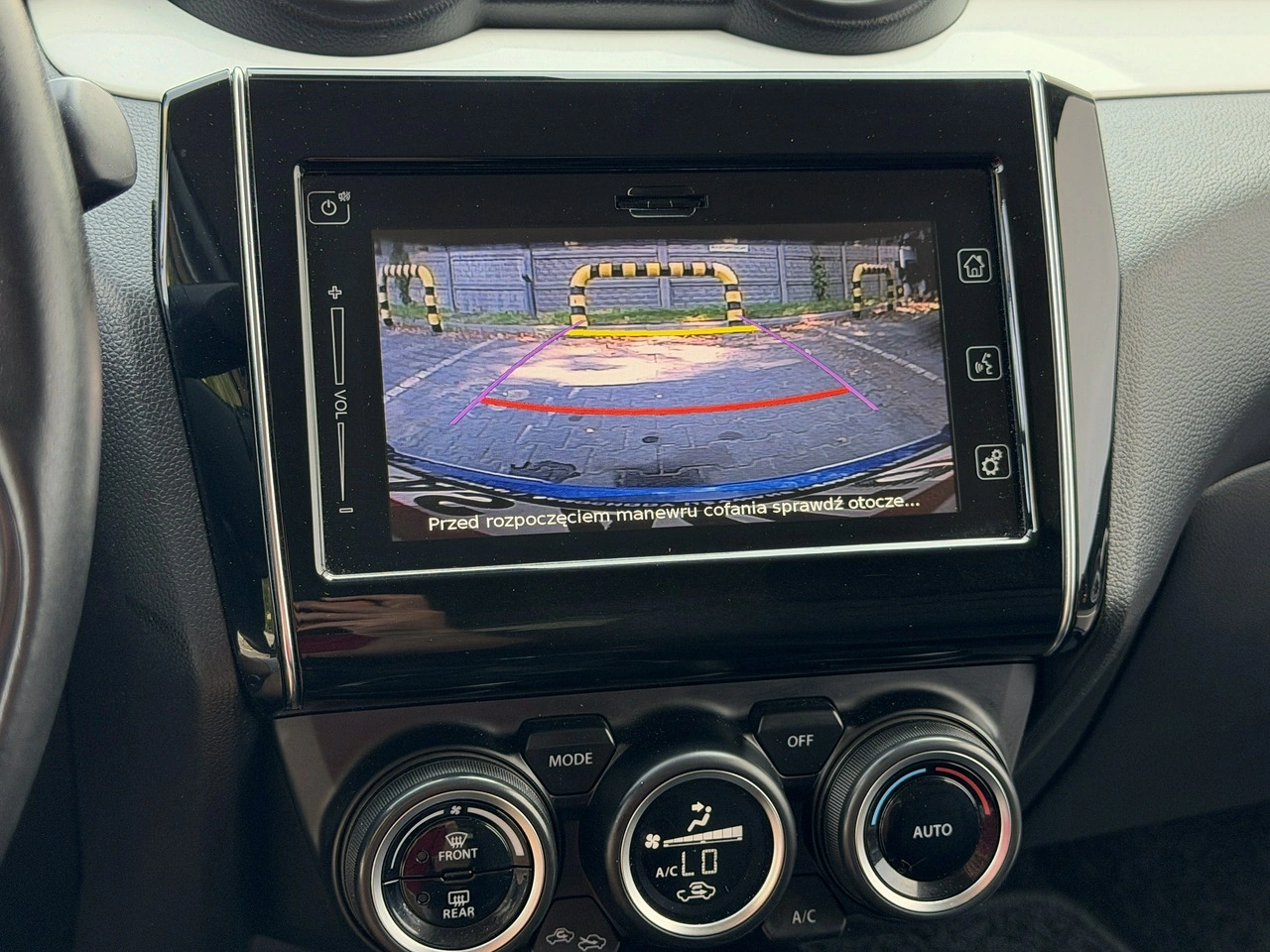 Suzuki Swift - Zdjęcie 10