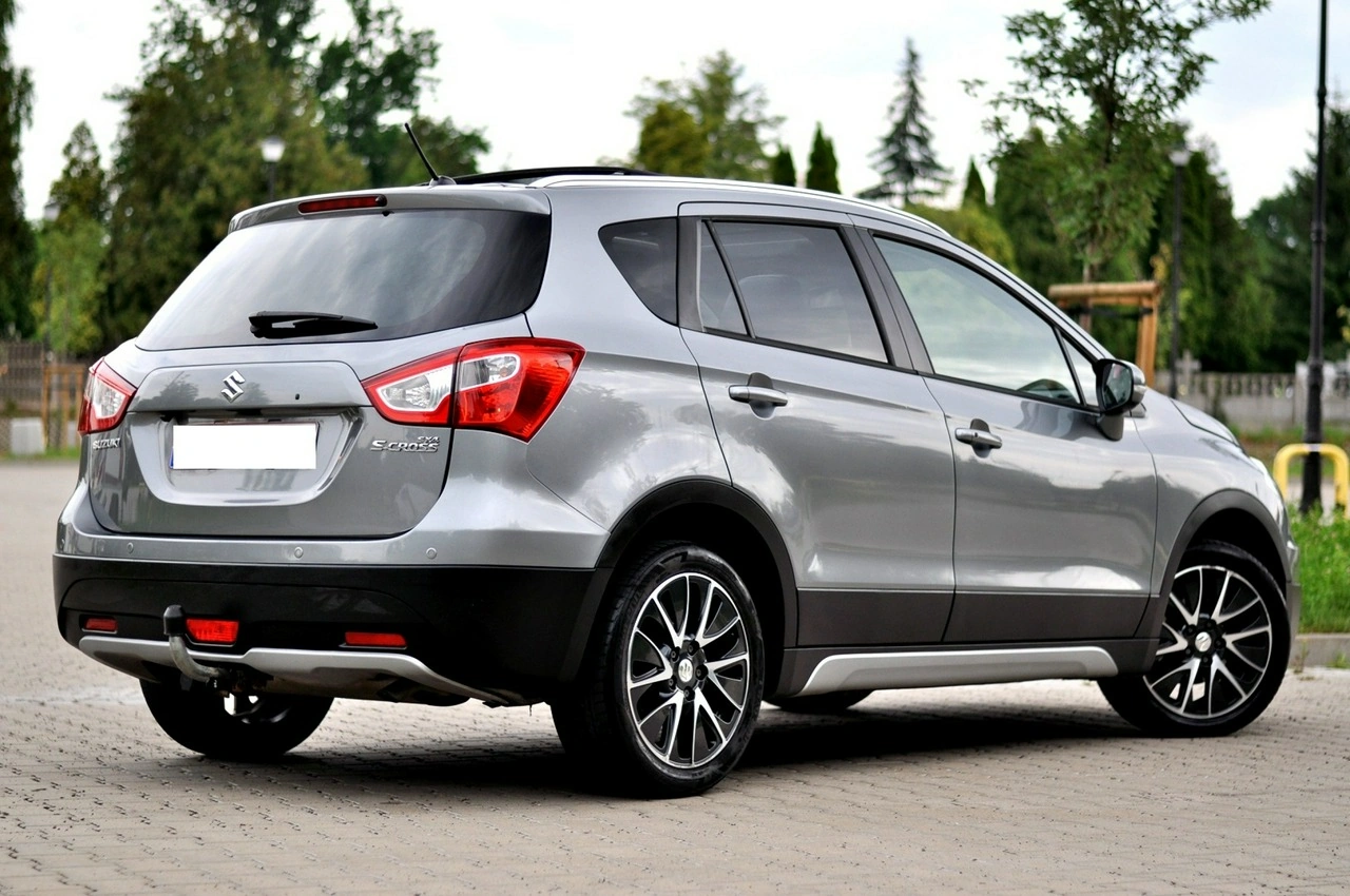 Suzuki SX4 S-Cross - Zdjęcie 30