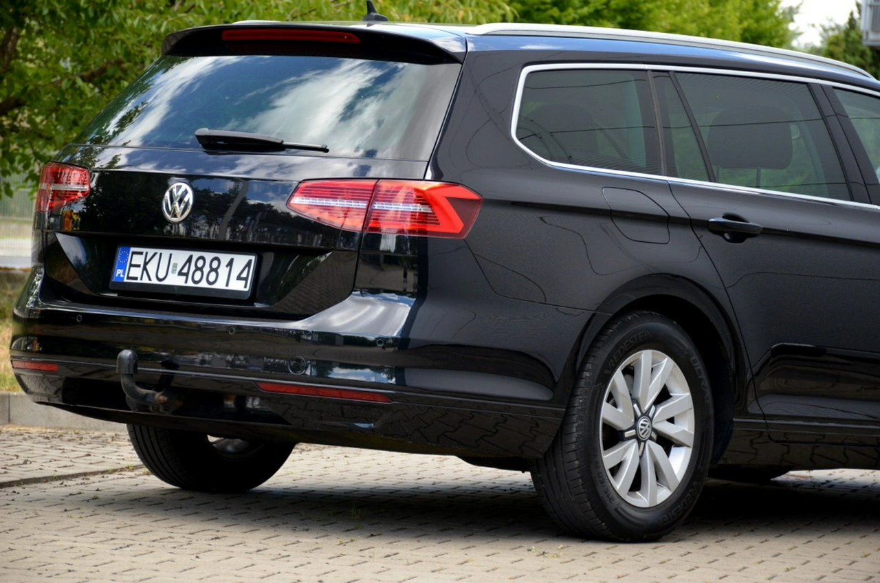 Volkswagen Passat - Zdjęcie 12