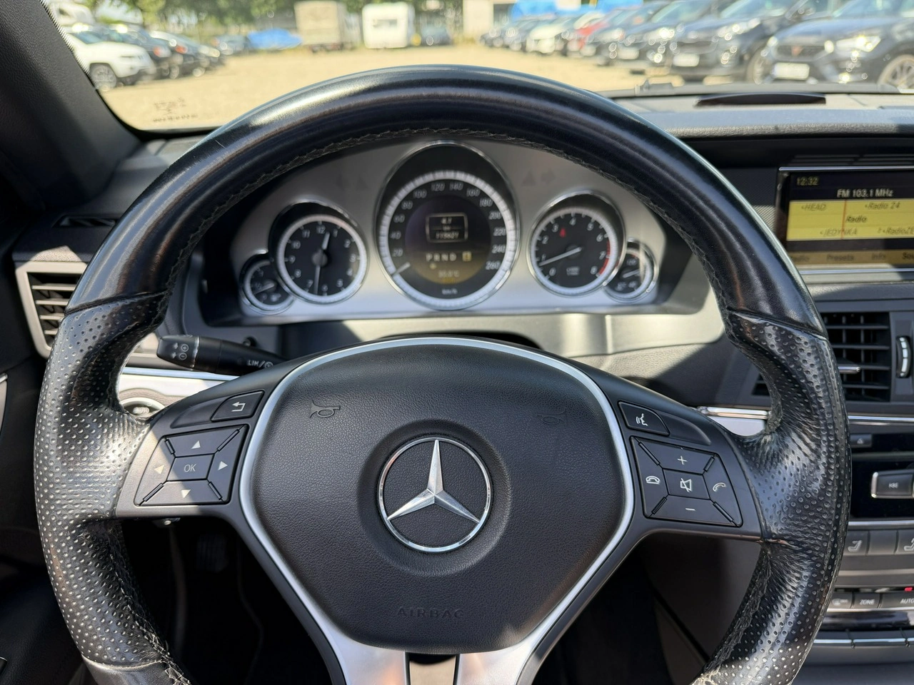 Mercedes E 200 - Zdjęcie 10