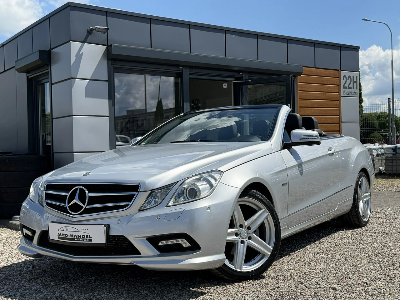 Mercedes E 200 - Główne zdjęcie