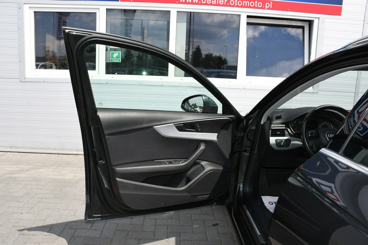 Audi A4 - Zdjęcie 33