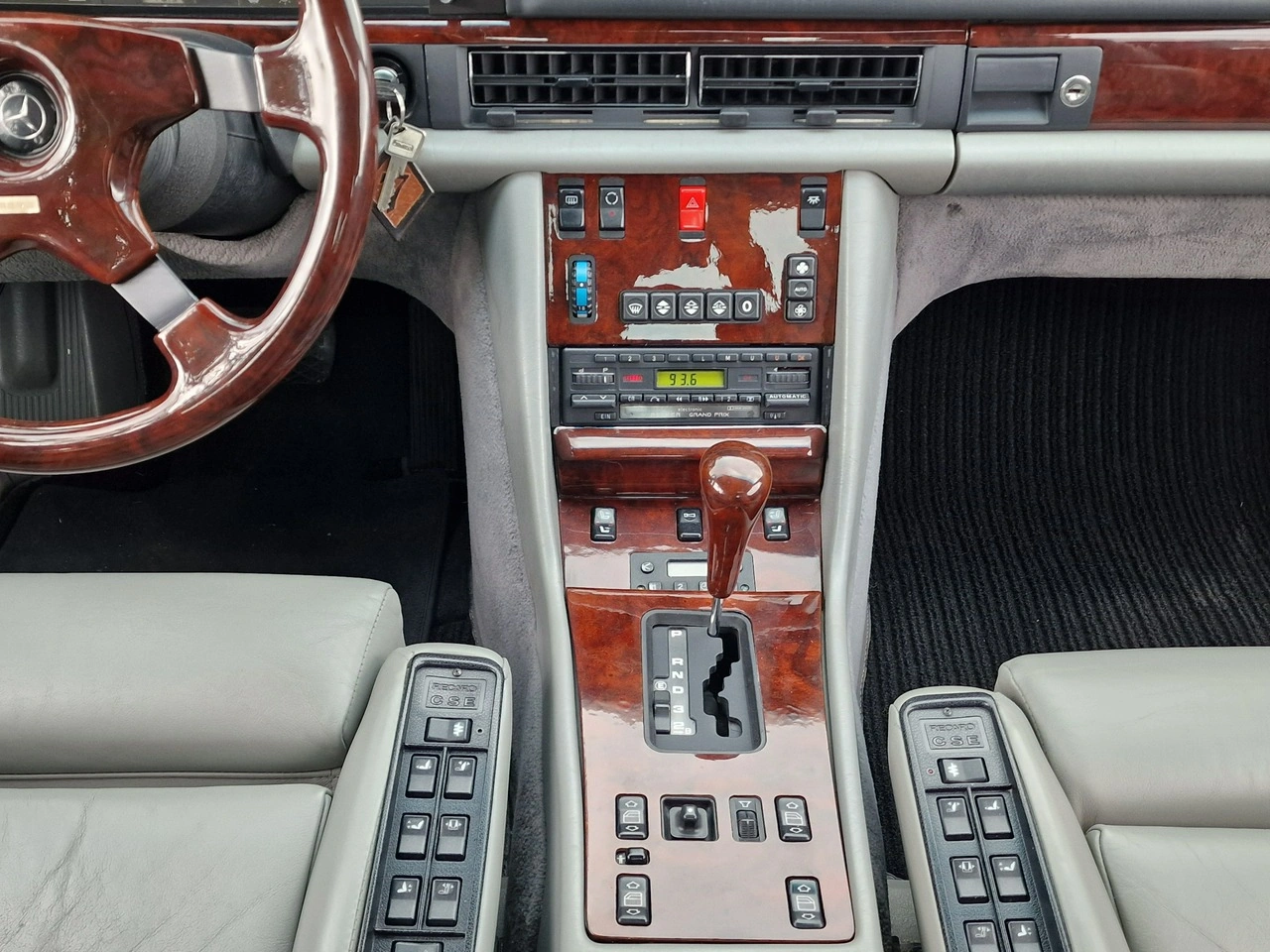 Mercedes W126 - Zdjęcie 42