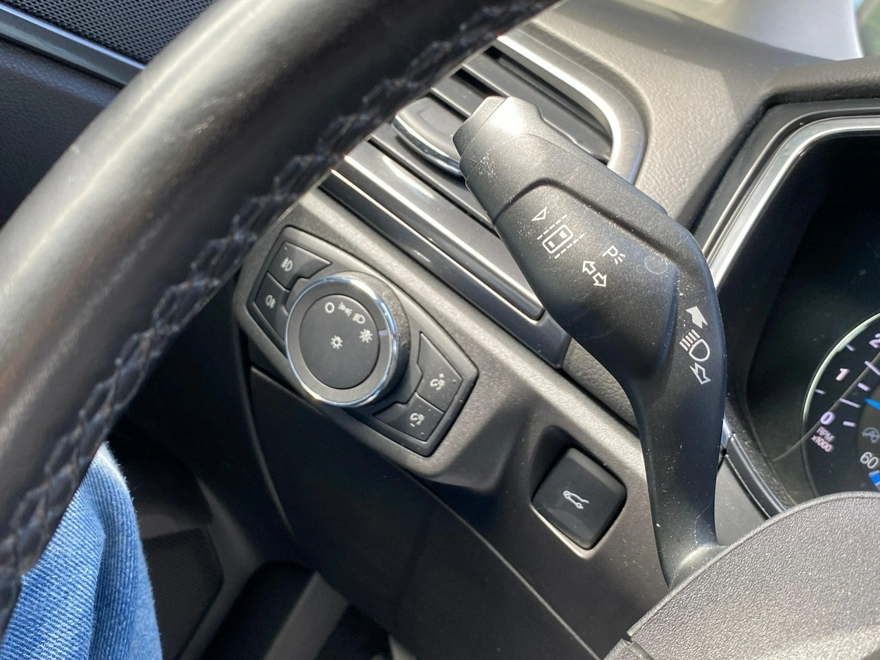 Ford Mondeo - Zdjęcie 8