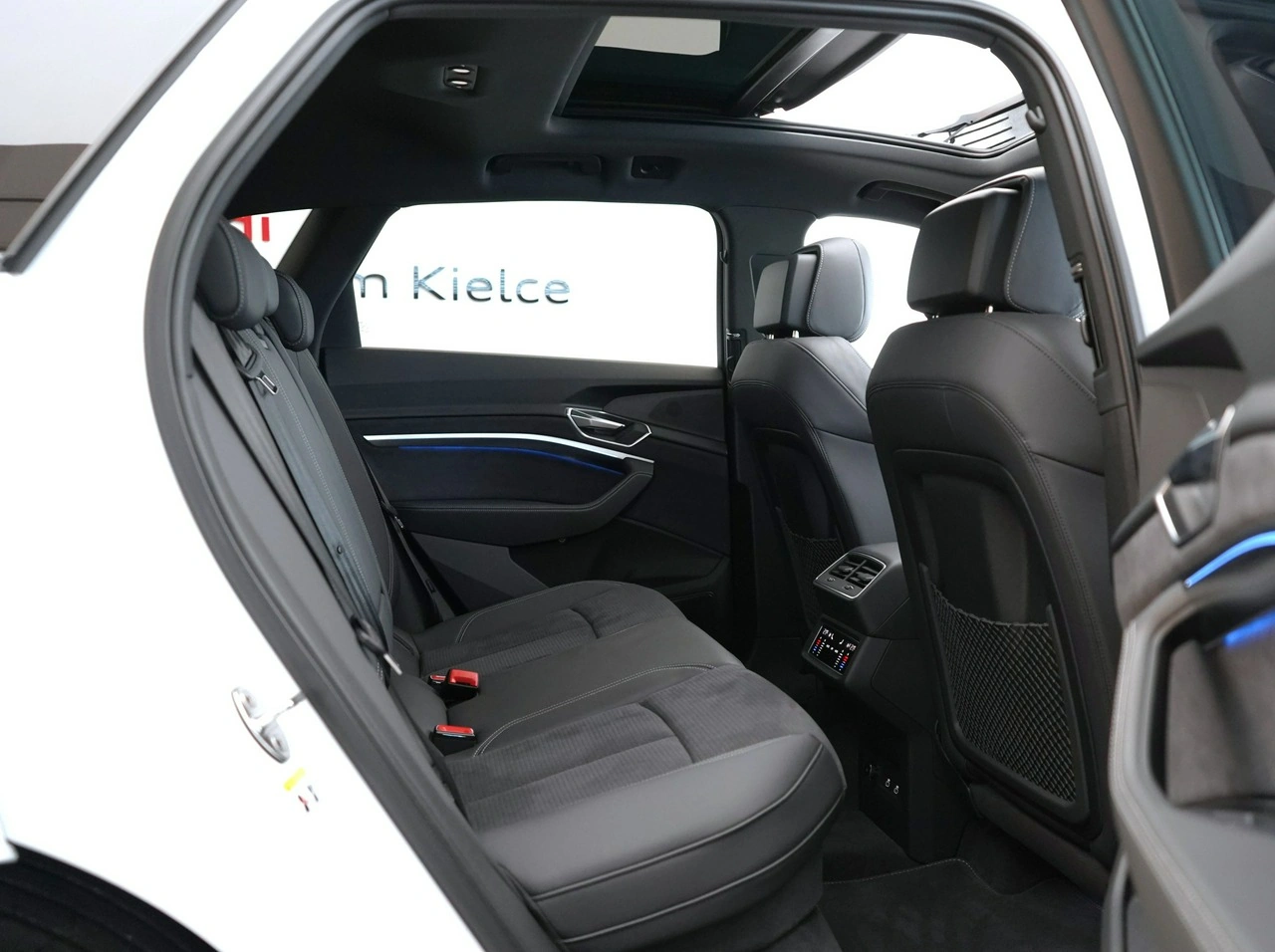 Audi Q8 - Zdjęcie 28