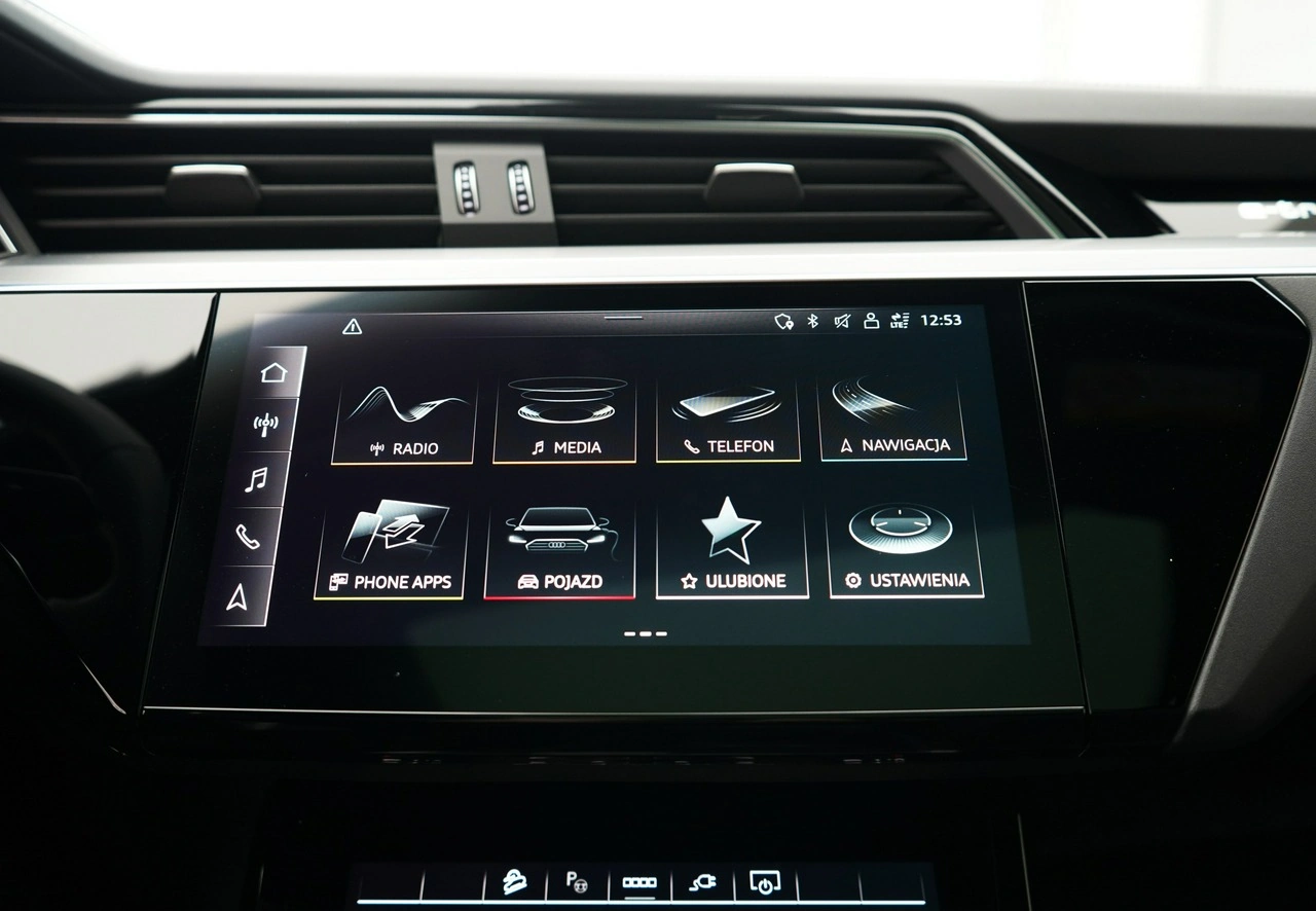 Audi Q8 - Zdjęcie 30