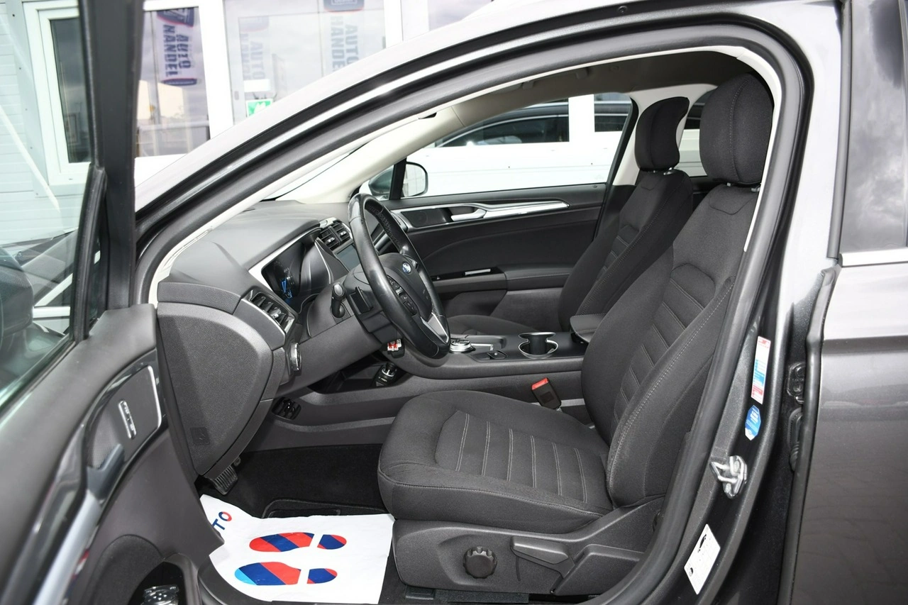 Ford Mondeo - Zdjęcie 17