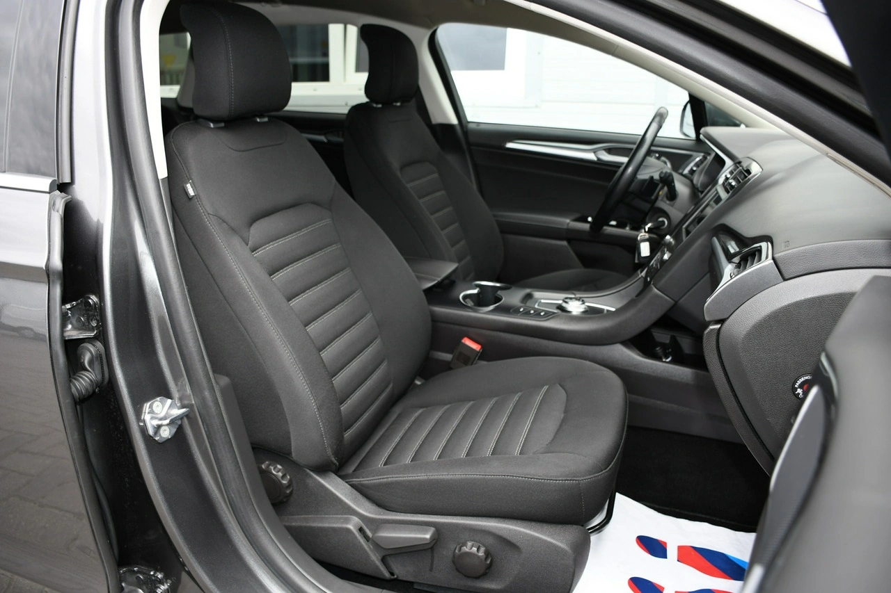 Ford Mondeo - Zdjęcie 26