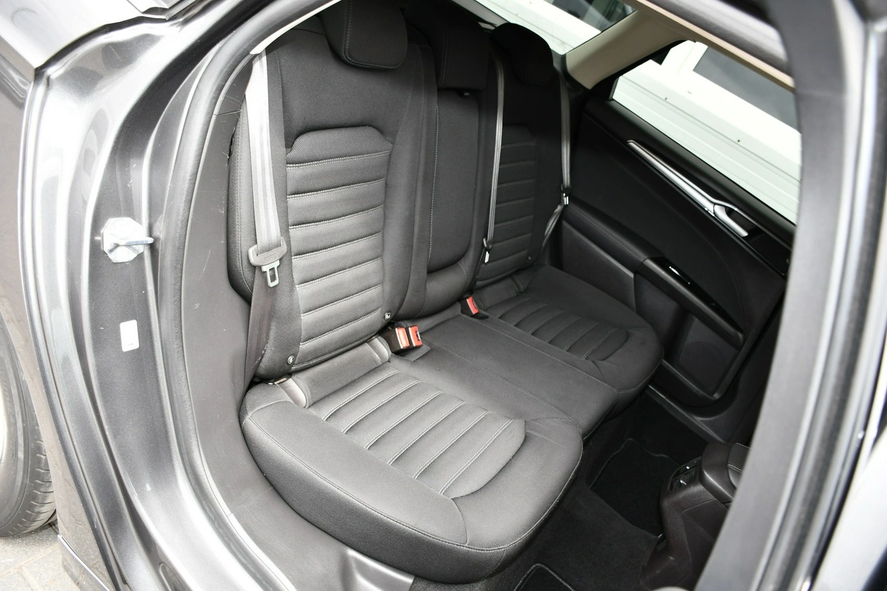 Ford Mondeo - Zdjęcie 34