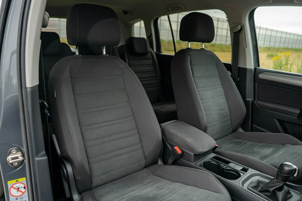 Volkswagen Touran - Zdjęcie 20