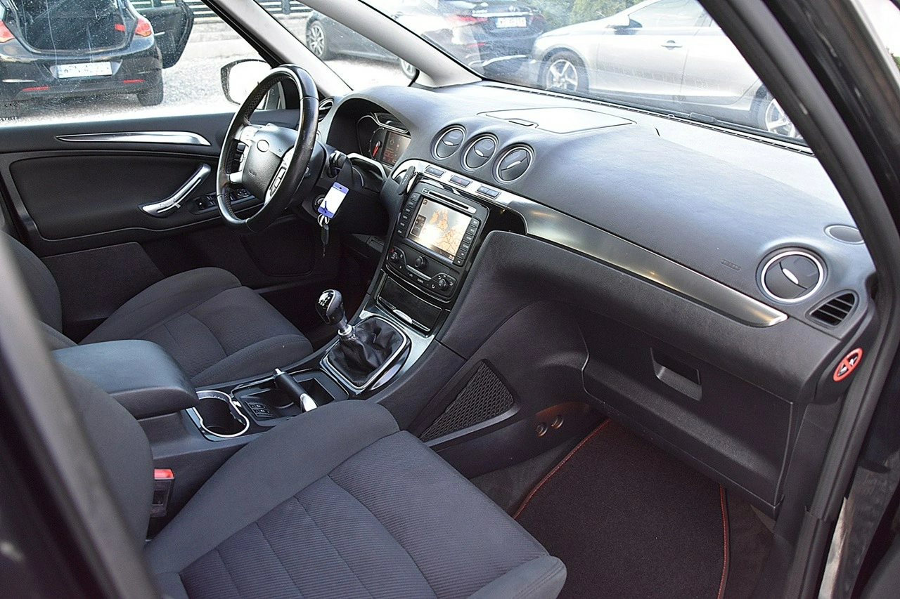 Ford S-Max - Zdjęcie 22