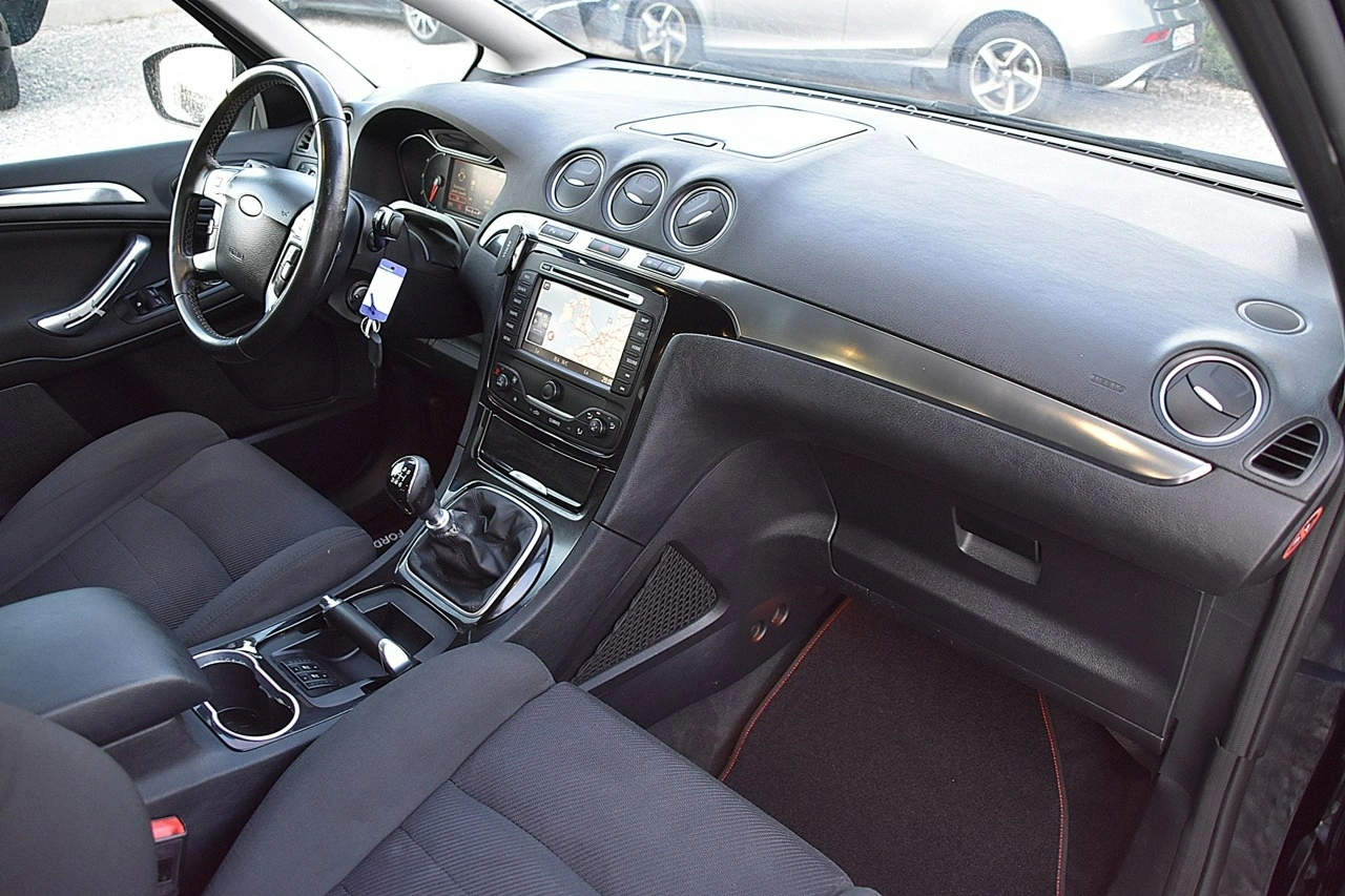 Ford S-Max - Zdjęcie 24
