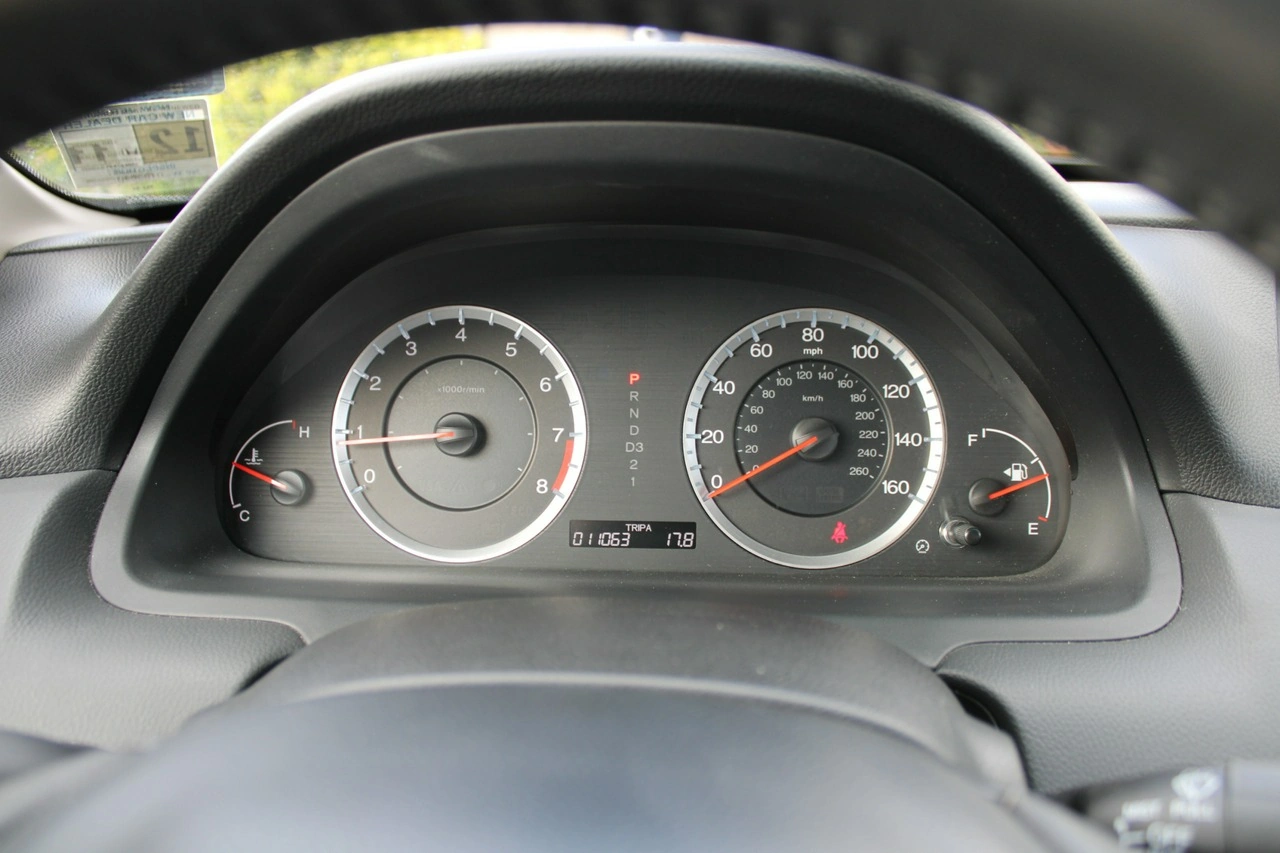 Honda Accord - Zdjęcie 19