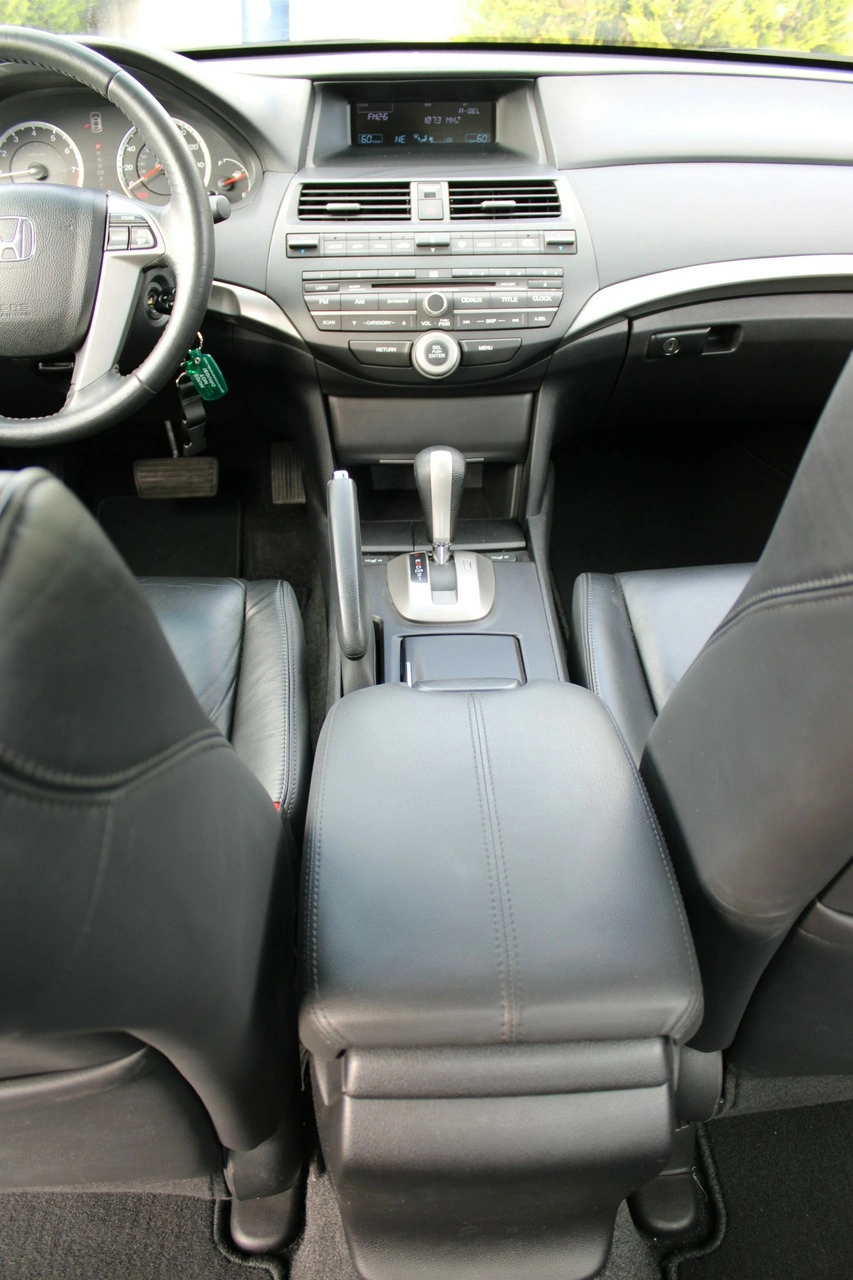 Honda Accord - Zdjęcie 26