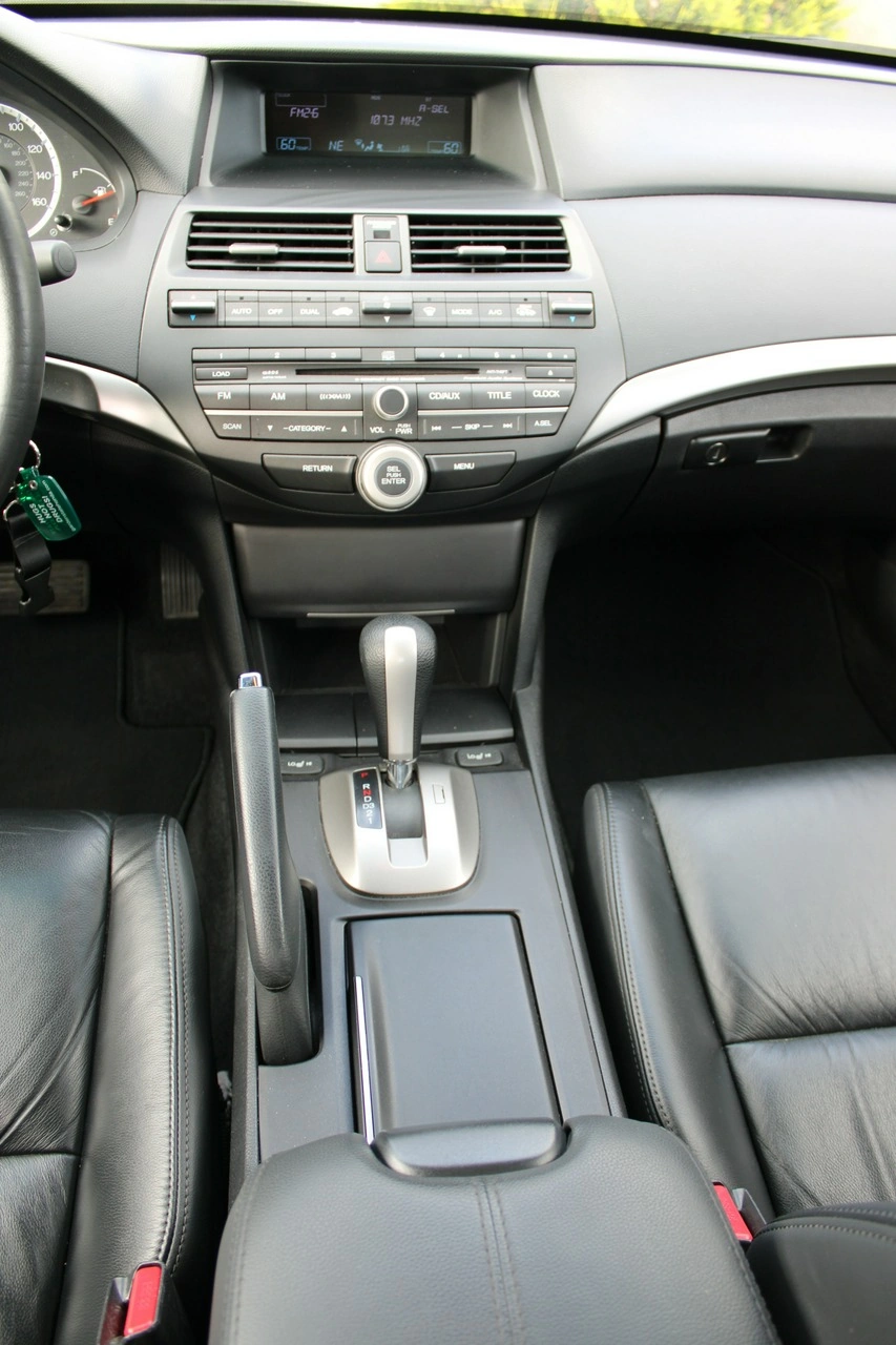 Honda Accord - Zdjęcie 27