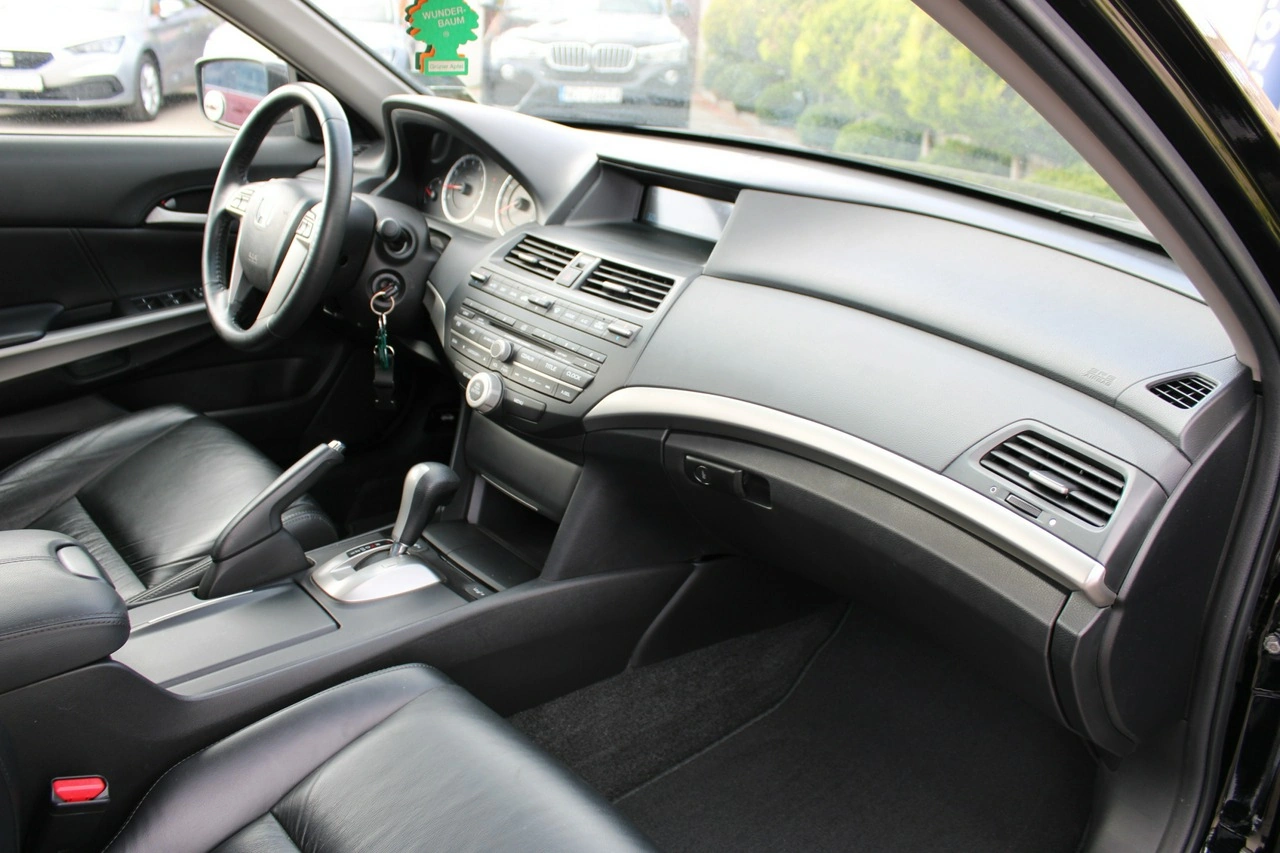 Honda Accord - Zdjęcie 29