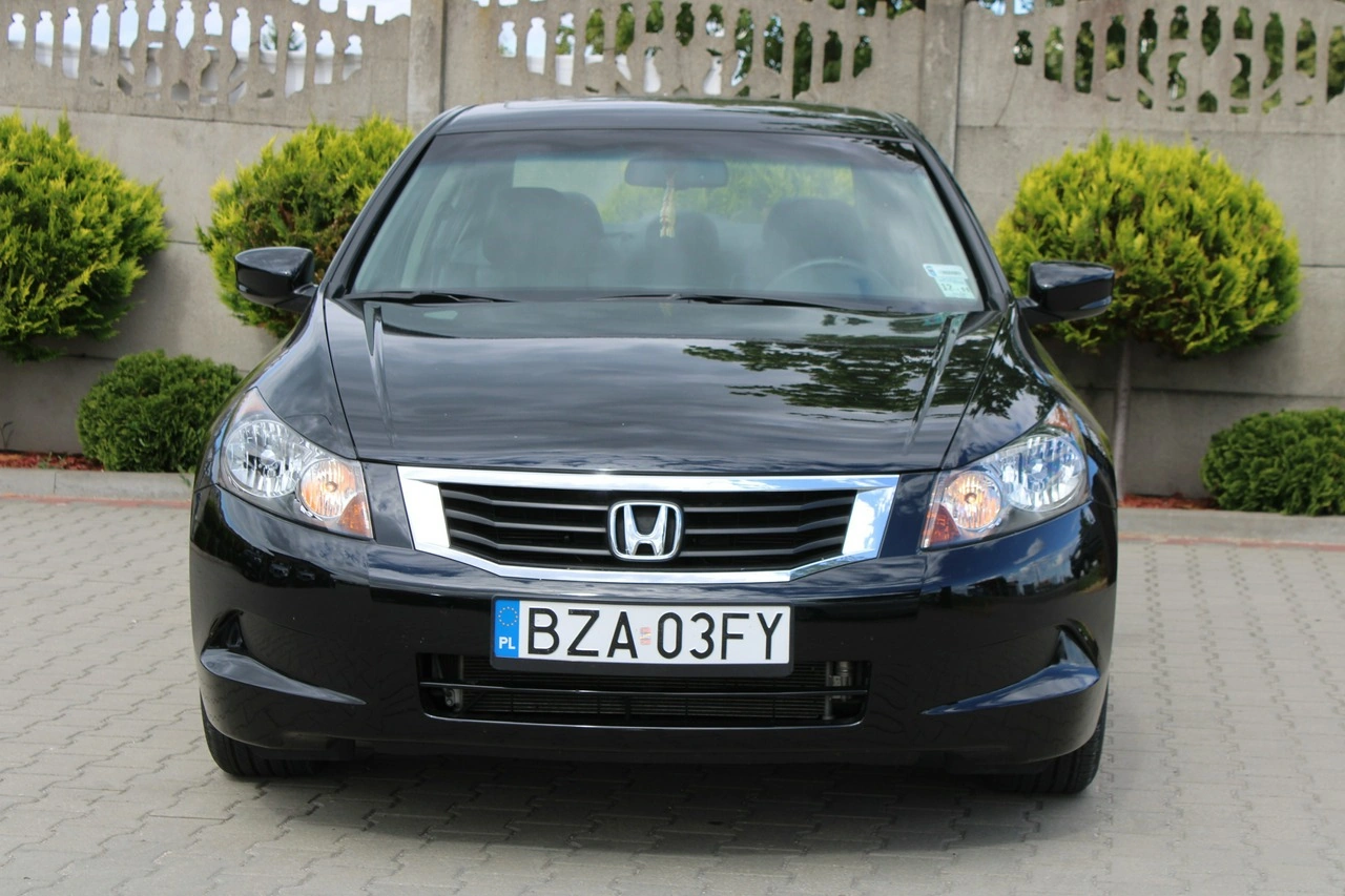 Honda Accord - Zdjęcie 16