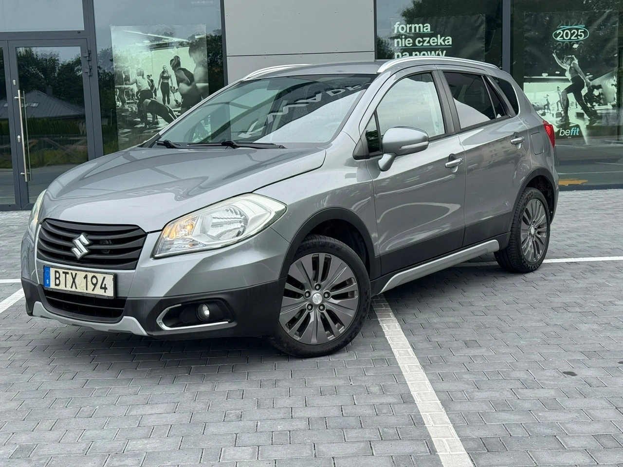Suzuki SX4 S-Cross - Zdjęcie 13