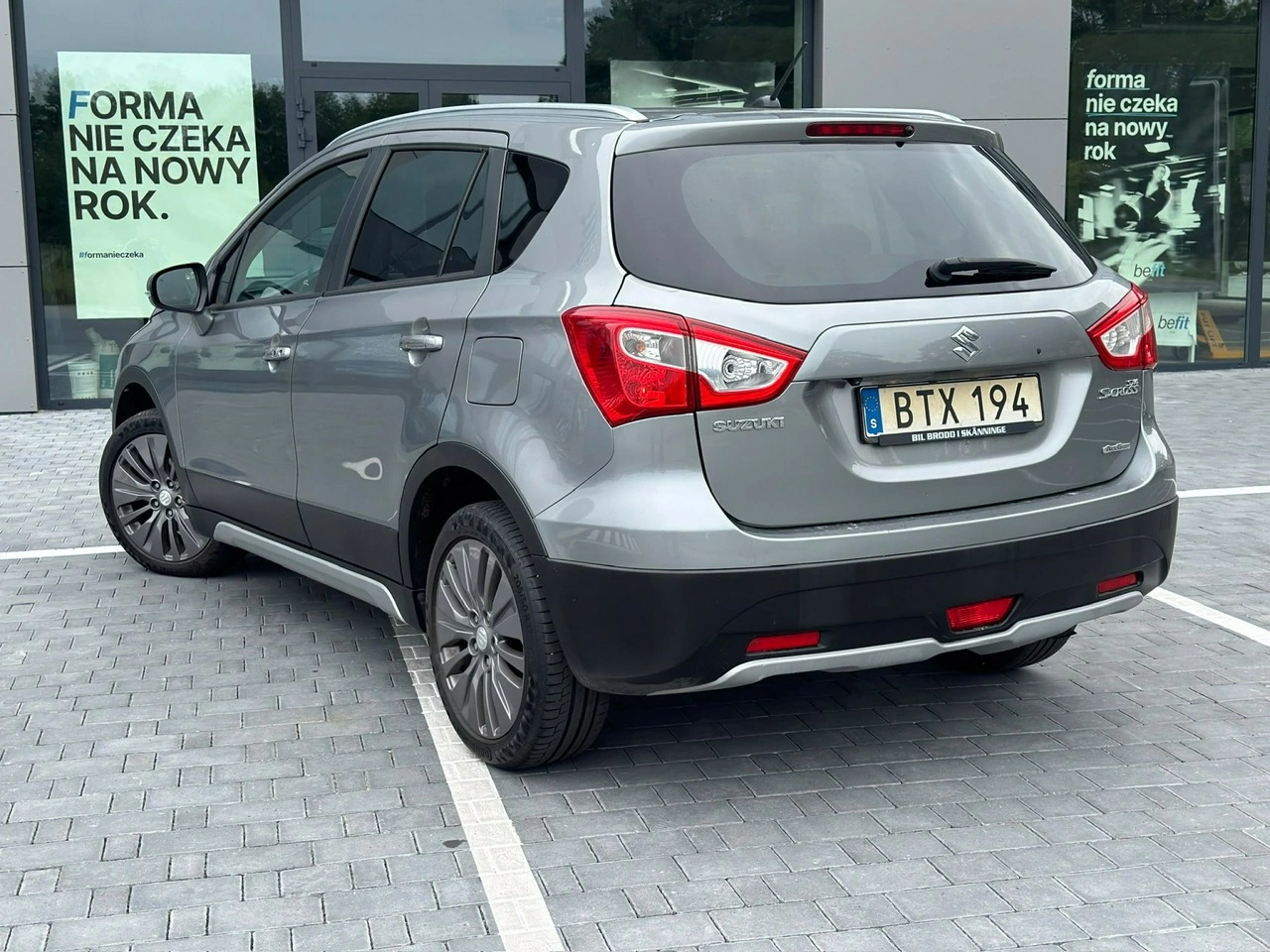 Suzuki SX4 S-Cross - Zdjęcie 16