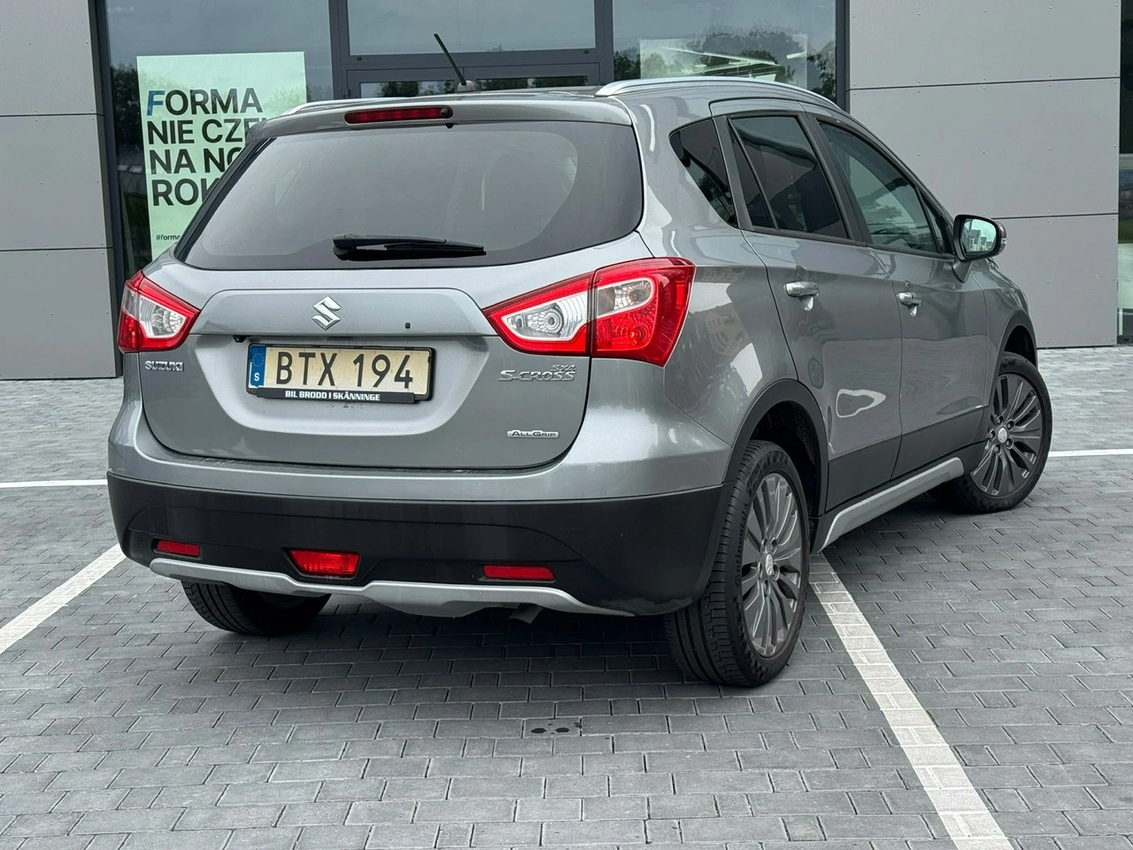 Suzuki SX4 S-Cross - Zdjęcie 17