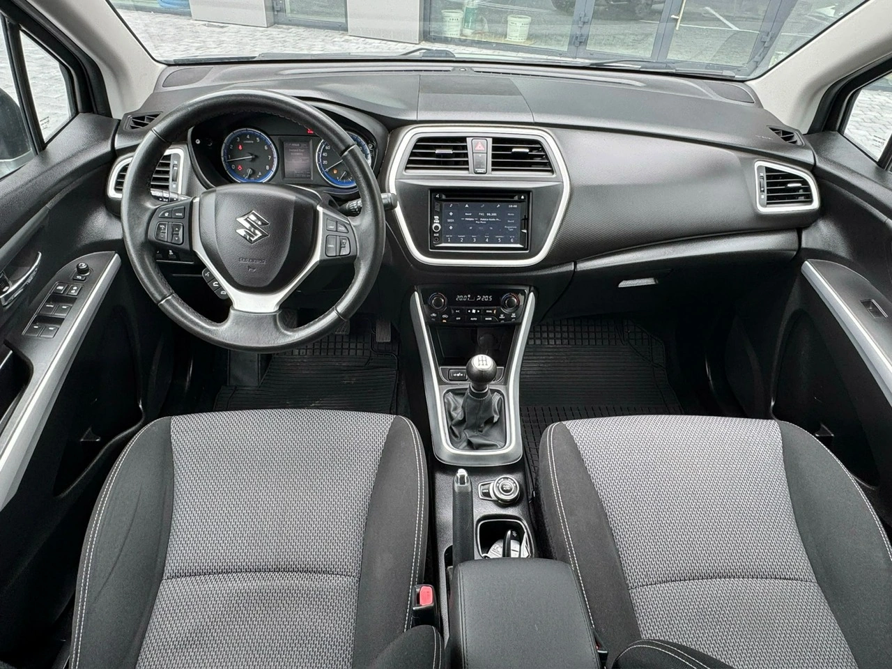 Suzuki SX4 S-Cross - Zdjęcie 20