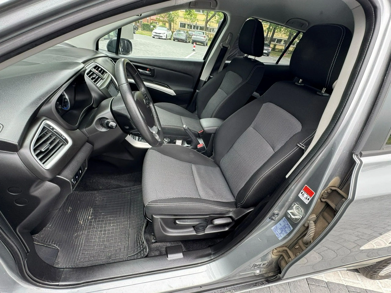 Suzuki SX4 S-Cross - Zdjęcie 23