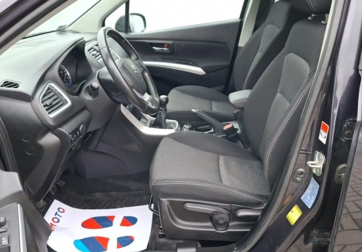 Suzuki SX4 S-Cross - Zdjęcie 11