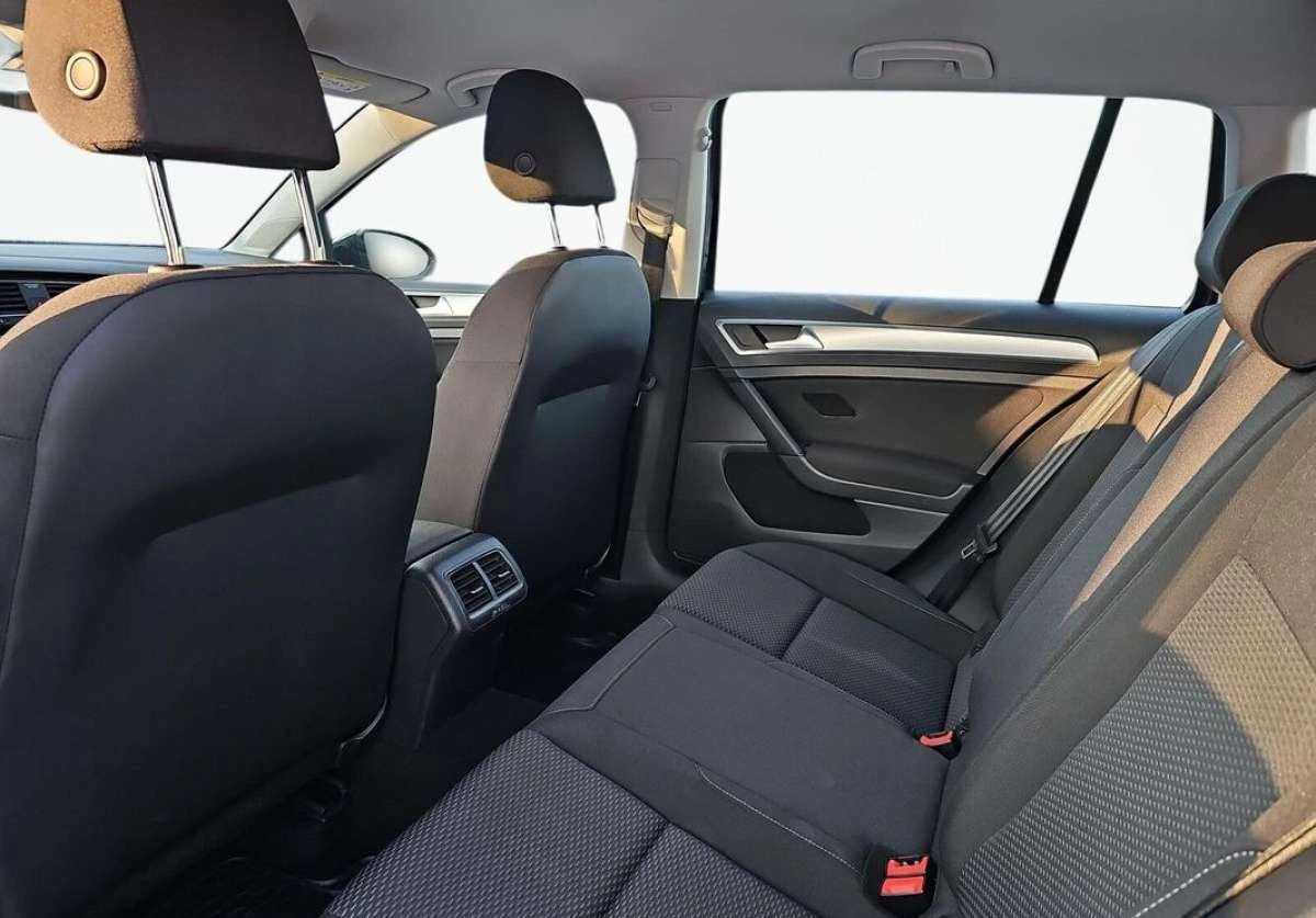 Volkswagen Golf - Zdjęcie 13