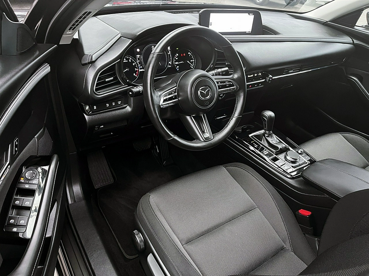 Mazda CX-30 - Zdjęcie 15