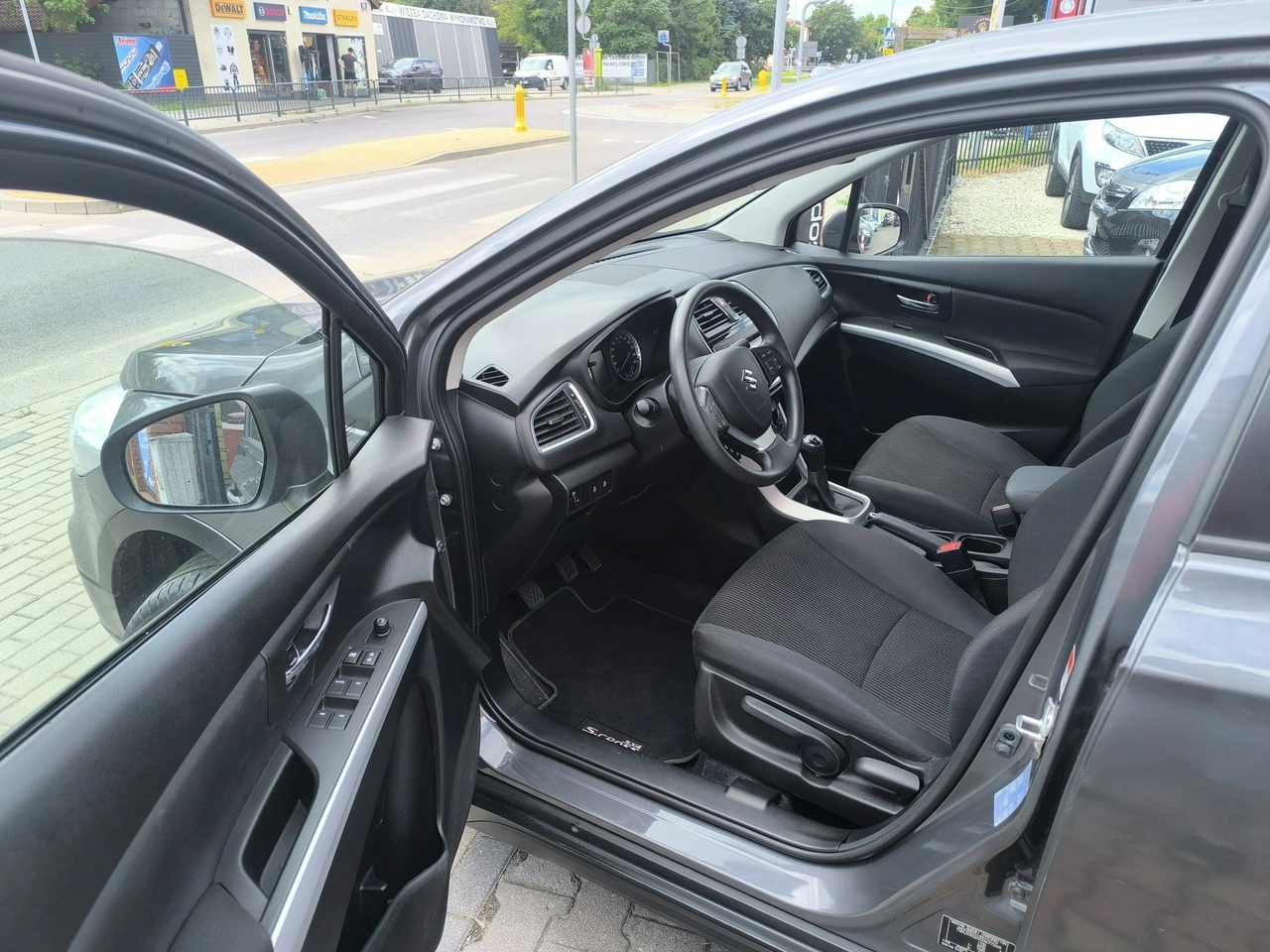 Suzuki SX4 S-Cross - Zdjęcie 12