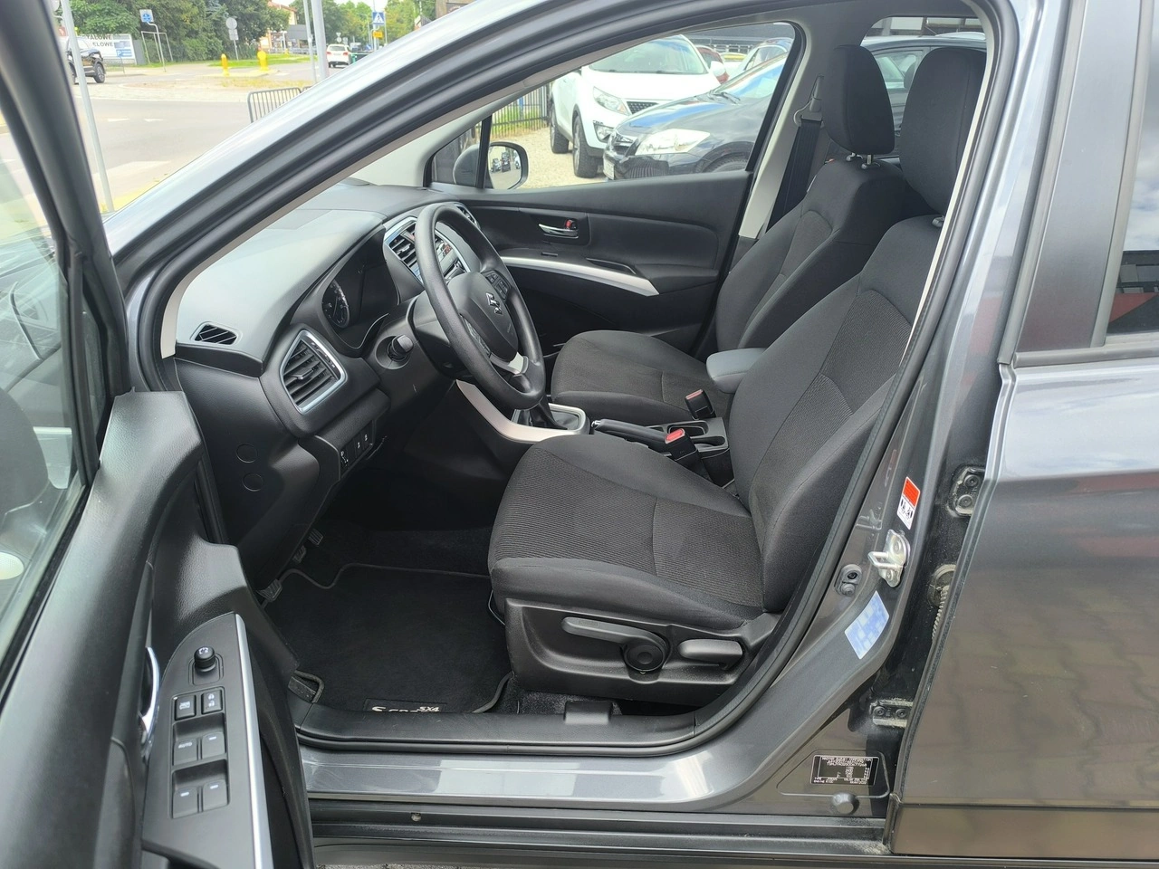 Suzuki SX4 S-Cross - Zdjęcie 15