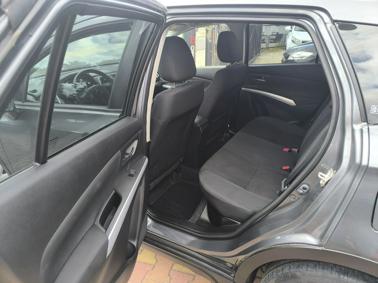 Suzuki SX4 S-Cross - Zdjęcie 16