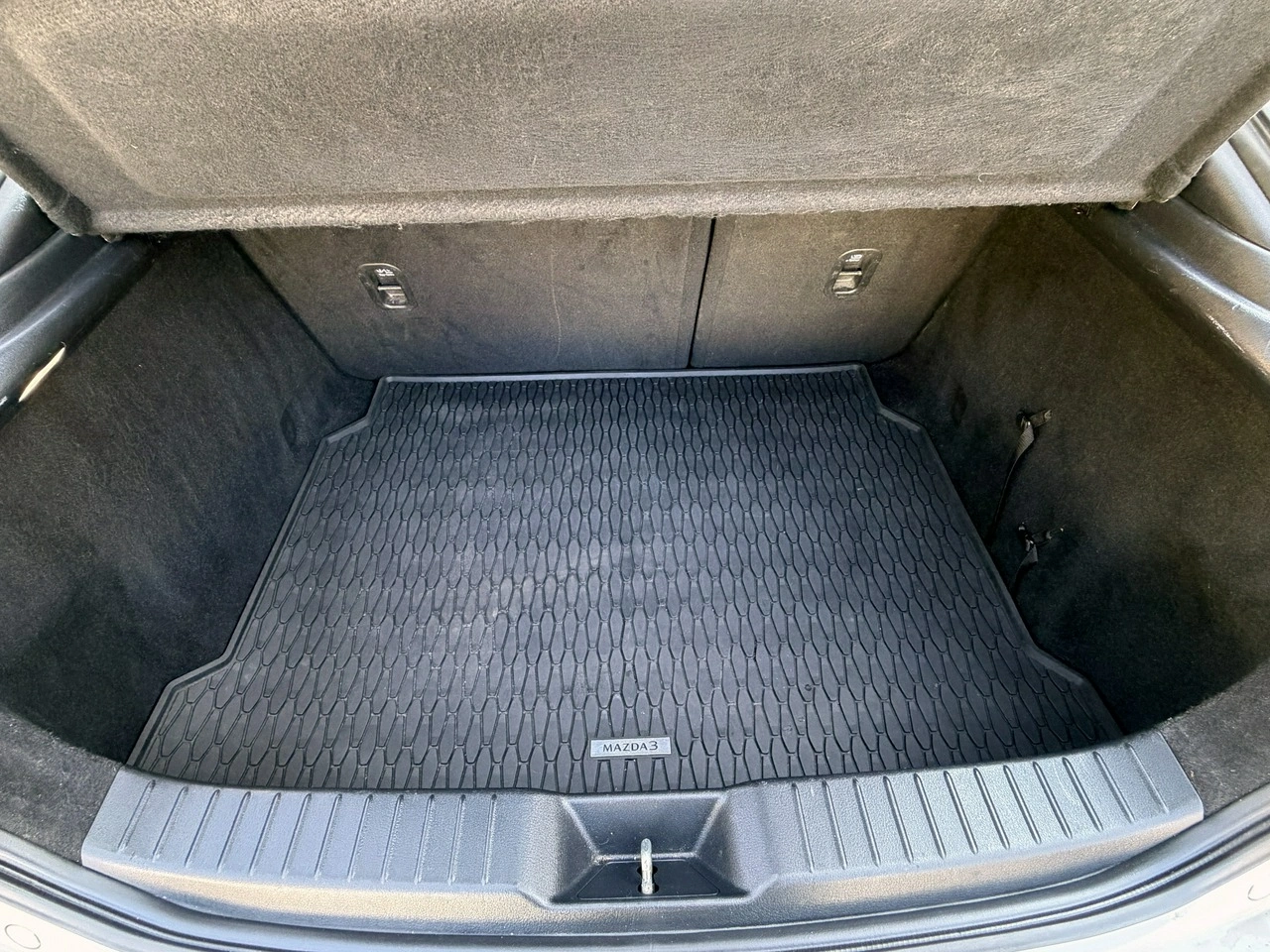 Mazda 3 - Zdjęcie 10