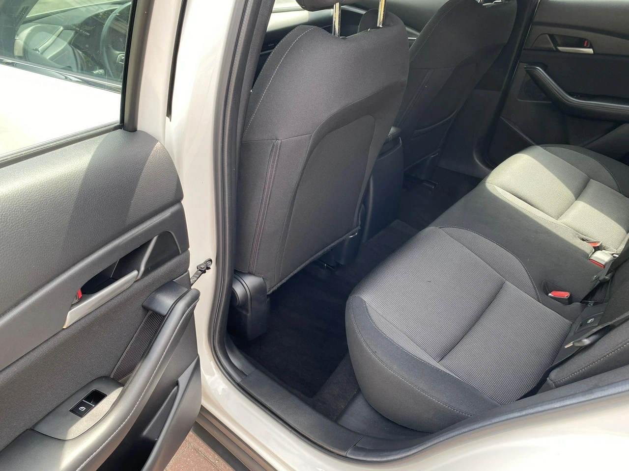 Mazda CX-30 - Zdjęcie 12