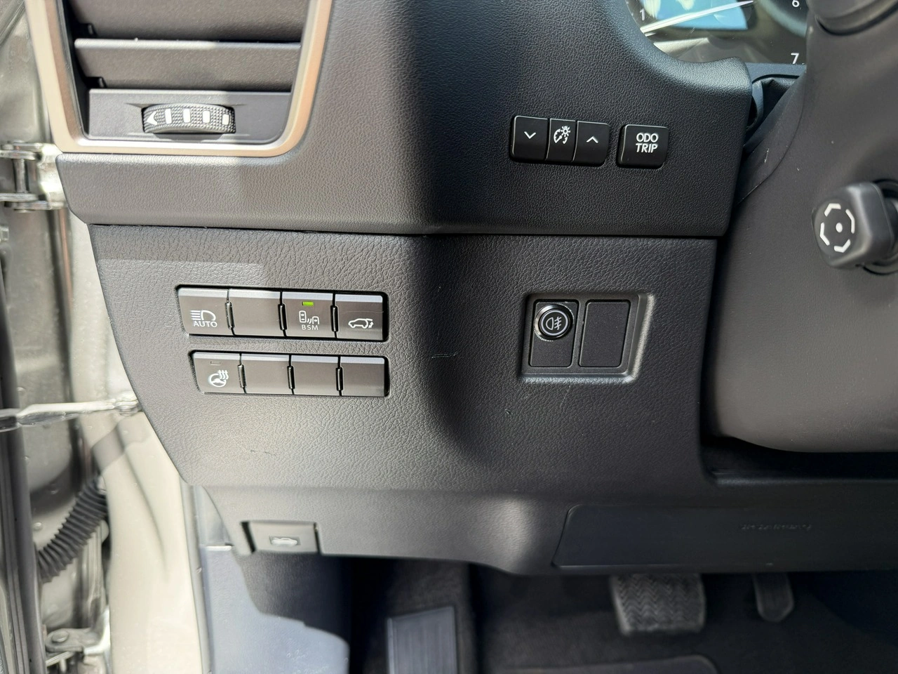 Lexus NX - Zdjęcie 12