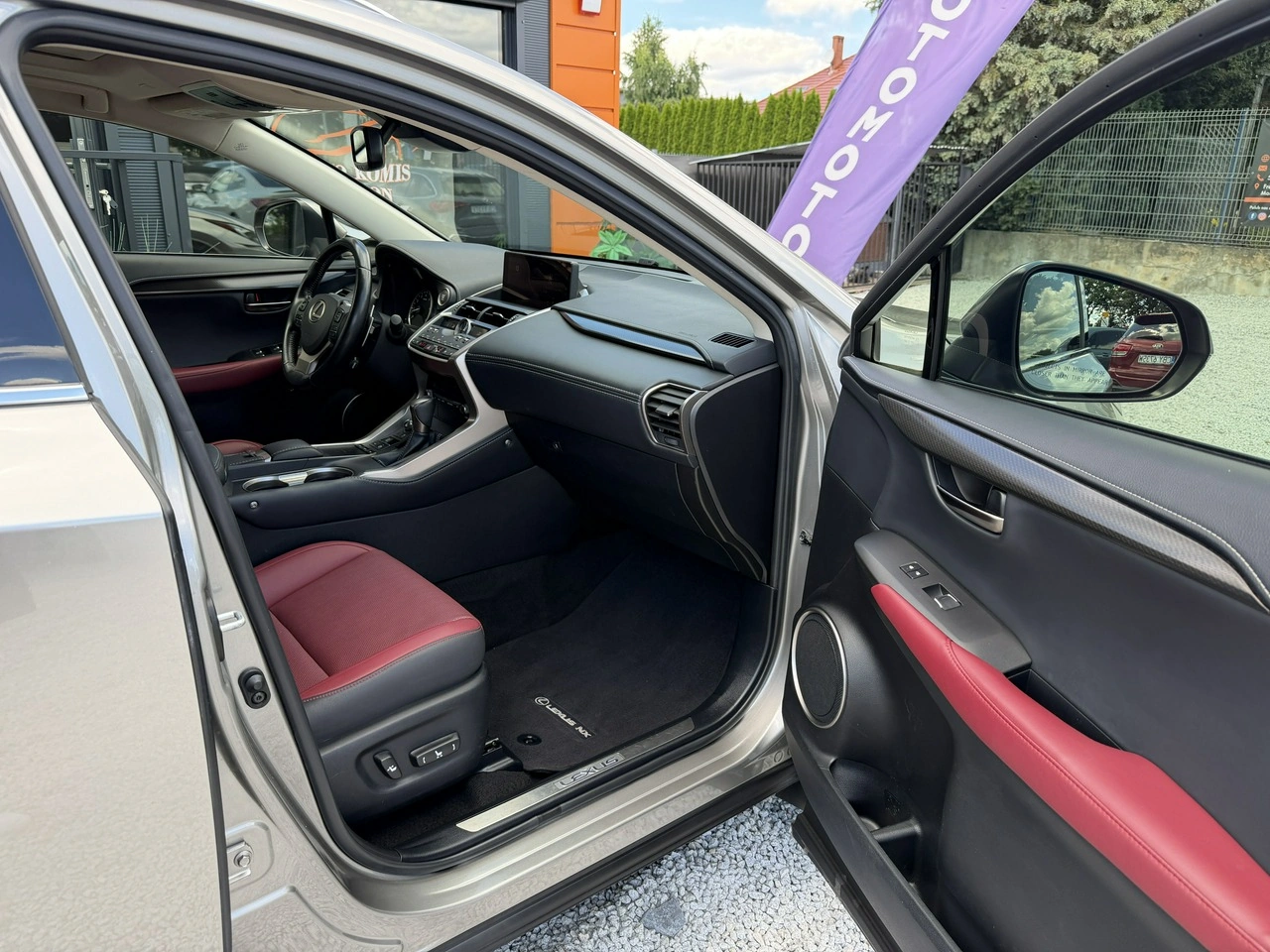 Lexus NX - Zdjęcie 20