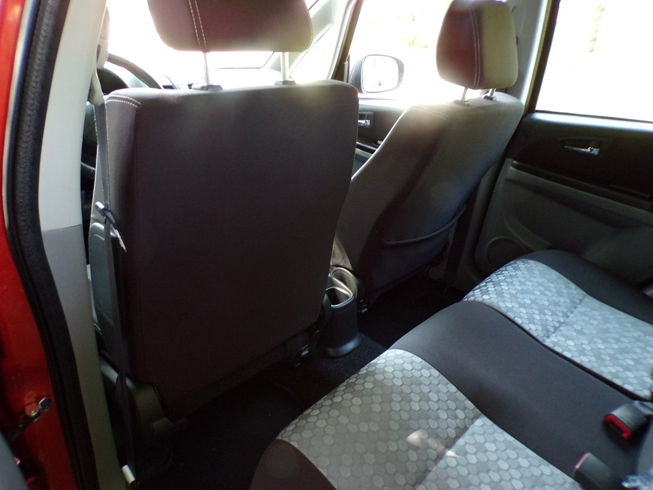 Suzuki SX4 - Zdjęcie 14
